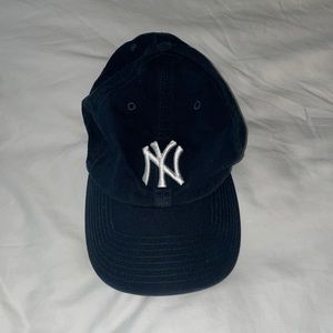 Perfect condition women’s yankees hat